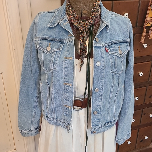 Levi's Jackets & Blazers - Levi's Light Blue Jean Denim Jacket for Women Size LARGE